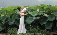 动漫人物做剧烈运动的动漫图片